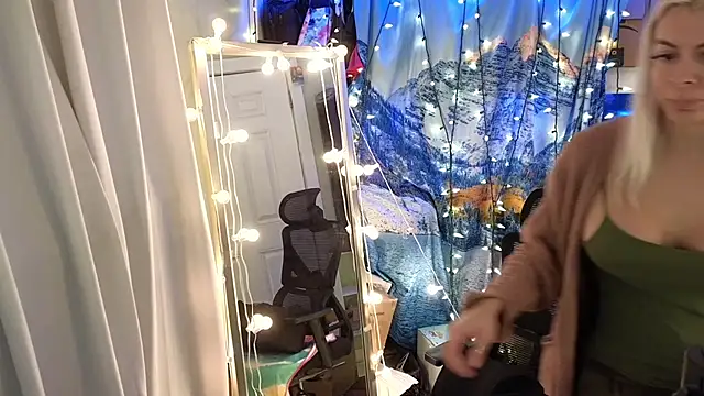 Snapshot of cunty_tranny_lydia chatting on February 22, 2026, 5:32 am cunty tranny lydia online show from February 22, 2026, 5:32 am