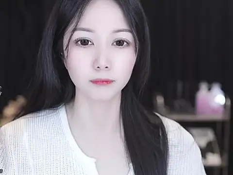 Nuyoah-77 online show from February 22, 2026, 2:08 pm