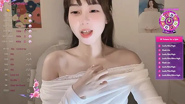 -Hottie online show from October 23, 2025, 4:16 pm