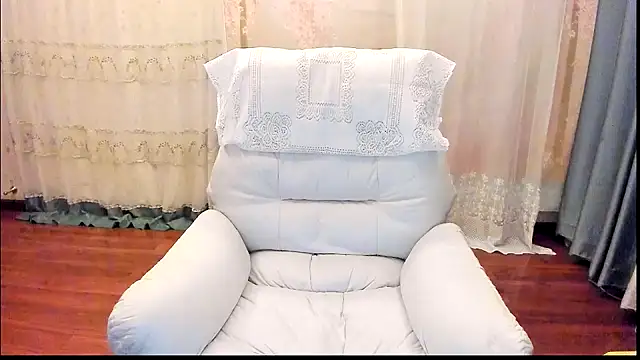 Pennyee online show from February 3, 2026, 12:32 am