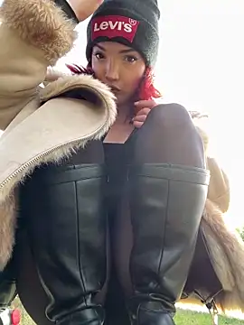 Snapshot of gloria01_daddy chatting on March 20, 2025, 2:21 pm gloria01 daddy online show from March 20, 2025, 2:21 pm