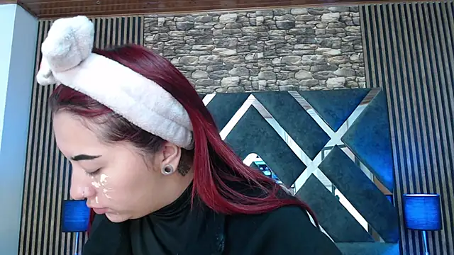 Mia Rinn online show from January 9, 2026, 2:02 pm