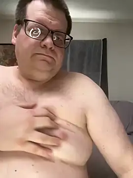 treatbobnicer online show from December 21, 2025, 4:19 pm