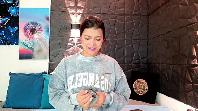 Snapshot of graceymilf666 chatting on February 1, 2026, 12:03 pm graceymilf666 online show from February 1, 2026, 12:03 pm