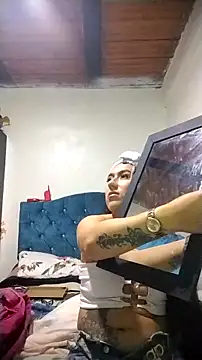 Snapshot of Avi_Thomsonn chatting on October 3, 2025, 5:14 pm Avi Thomsonn online show from October 3, 2025, 5:14 pm