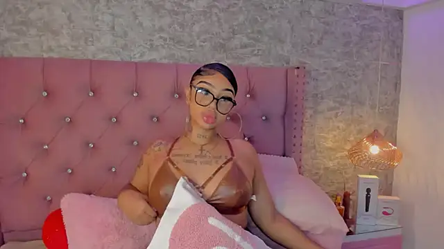 Mia Jansen online show from February 7, 2026, 1:52 pm