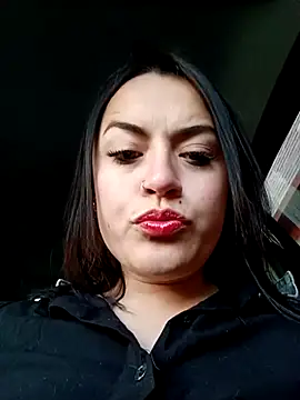 Snapshot of Lesly_10- chatting on March 10, 2025, 12:06 pm Lesly 10- online show from March 10, 2025, 12:06 pm