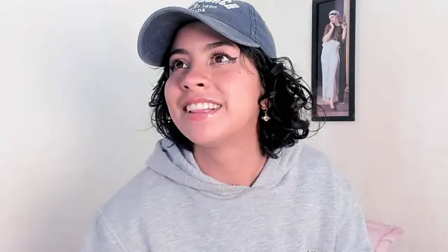 adriannyp 1 online show from March 2, 2026, 1:18 pm