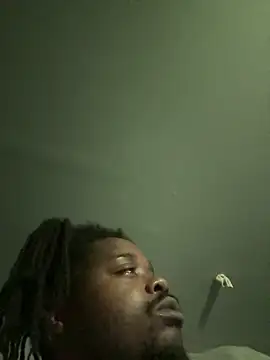 Snapshot of SluttyLyfe4L chatting on March 30, 2026, 12:23 am SluttyLyfe4L online show from March 30, 2026, 12:23 am