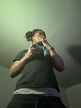 Snapshot of SluttyLyfe4L chatting on April 3, 2026, 6:36 pm SluttyLyfe4L online show from April 3, 2026, 6:36 pm