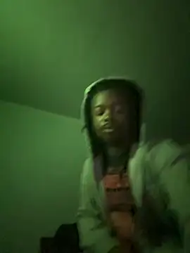 Snapshot of SluttyLyfe4L chatting on March 22, 2026, 9:00 am SluttyLyfe4L online show from March 22, 2026, 9:00 am