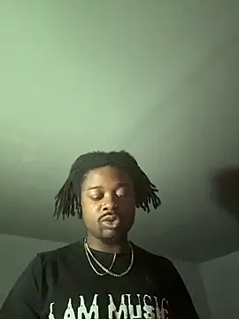 Snapshot of SluttyLyfe4L chatting on April 4, 2026, 7:59 am SluttyLyfe4L online show from April 4, 2026, 7:59 am