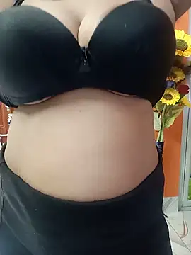 Snapshot of Sony-Model chatting on May 12, 2026, 6:10 am Sony-Model online show from May 12, 2026, 6:10 am