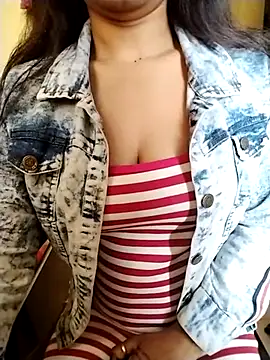 Sweetlovvexh online show from February 7, 2025, 4:48 am