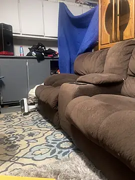 theoneandonlyniko online show from April 20, 2026, 3:42 am