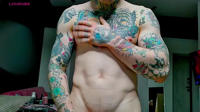 Snapshot of white_King9999 chatting on November 27, 2025, 1:22 pm white King9999 online show from November 27, 2025, 1:22 pm