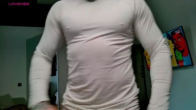 Snapshot of white_King9999 chatting on April 23, 2026, 12:29 pm white King9999 online show from April 23, 2026, 12:29 pm