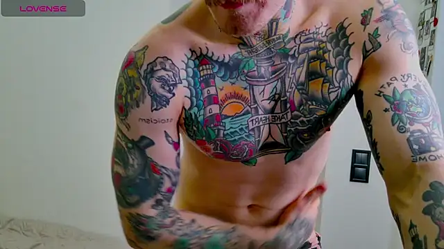 Snapshot of white_King9999 chatting on January 8, 2026, 12:22 pm white King9999 online show from January 8, 2026, 12:22 pm