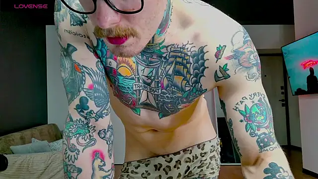 Snapshot of white_King9999 chatting on January 10, 2026, 1:39 pm white King9999 online show from January 10, 2026, 1:39 pm