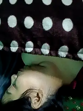 Snapshot of Lustyful_Couple chatting on December 17, 2024, 11:27 pm Lustyful Couple online show from December 17, 2024, 11:27 pm