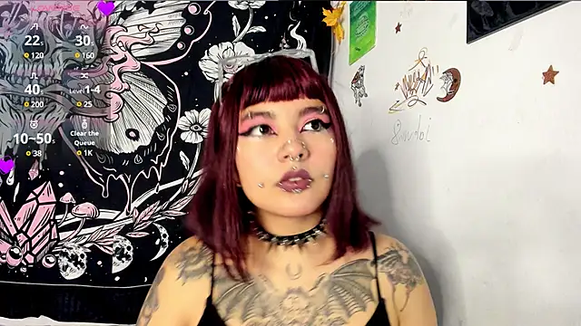 Snapshot of sheccid_ chatting on December 2, 2024, 12:47 am sheccid online show from December 2, 2024, 12:47 am