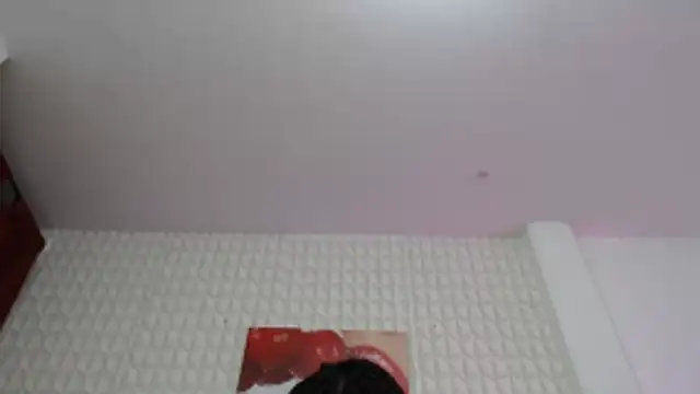 Alexa roussee online show from December 3, 2025, 12:59 pm