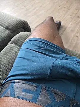 Keshuloveyou online show from January 30, 2025, 8:21 pm