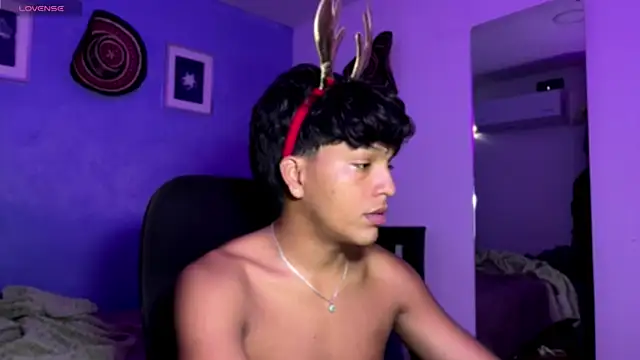 Xander bonnet1 online show from December 18, 2025, 1:26 pm