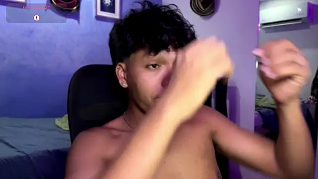 Xander bonnet1 online show from December 5, 2025, 2:26 pm