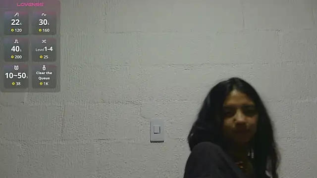 Snapshot of Garou_u chatting on December 19, 2025, 7:11 am Garou u online show from December 19, 2025, 7:11 am