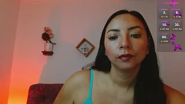 Snapshot of Emmi_Cam chatting on February 3, 2026, 7:46 am Emmi Cam online show from February 3, 2026, 7:46 am