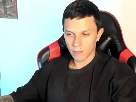 Snapshot of goodboy69l chatting on February 17, 2026, 12:52 am goodboy69l online show from February 17, 2026, 12:52 am