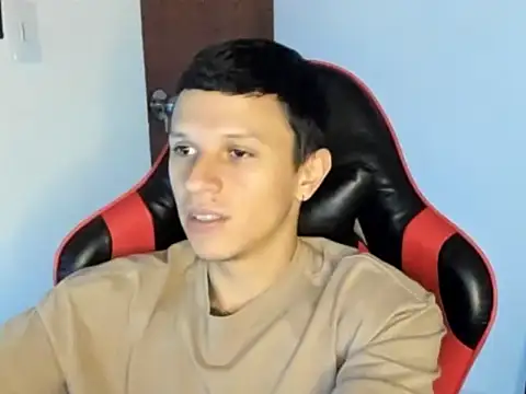goodboy69l online show from May 21, 2026, 4:48 pm