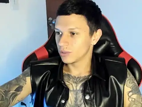 goodboy69l online show from May 23, 2026, 2:38 pm