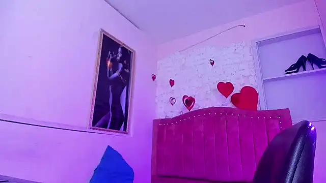 SarahStones online show from October 11, 2025, 4:02 am