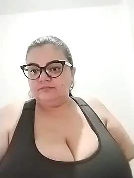 Madisonpalacio online show from February 6, 2026, 9:11 pm