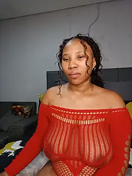 DrippinCaramelCutie online show from July 18, 2026, 9:34 pm