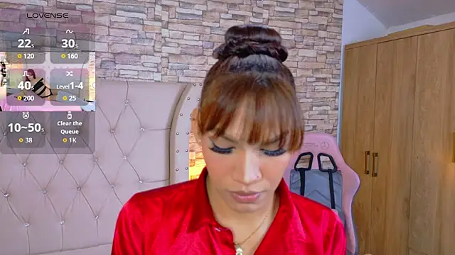 Snapshot of Sara-Smith- chatting on April 25, 2026, 1:14 pm Sara-Smith- online show from April 25, 2026, 1:14 pm