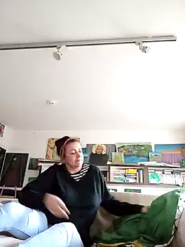 MariaAnaSunshine online show from October 3, 2025, 3:02 pm