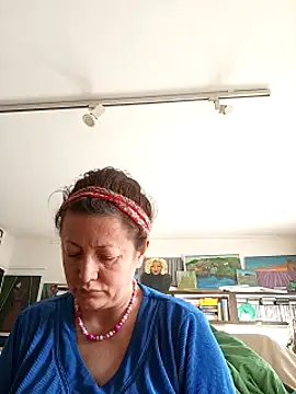 MariaAnaSunshine online show from October 1, 2025, 8:19 am