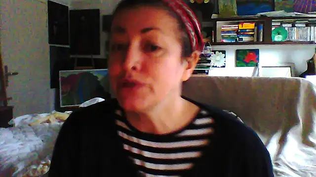 MariaAnaSunshine online show from October 4, 2025, 8:49 am