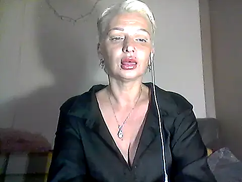 Snapshot of MaryJane441 chatting on July 13, 2026, 8:19 pm MaryJane441 online show from July 13, 2026, 8:19 pm