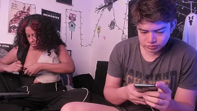 hothoneychile online show from October 24, 2025, 2:38 pm