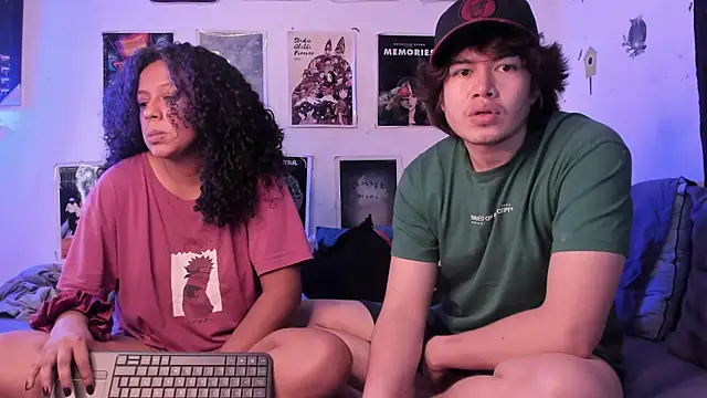 hothoneychile online show from April 14, 2026, 3:22 am