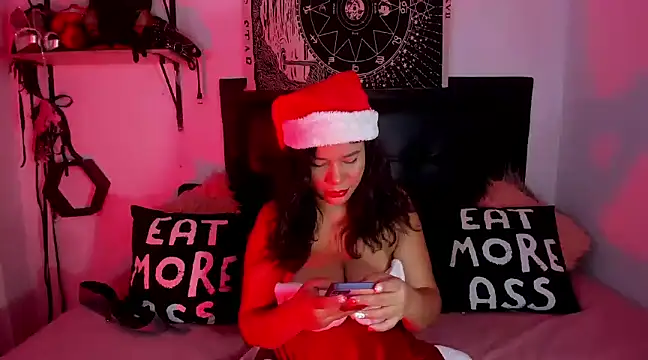 Snapshot of Alyssaparker_05 chatting on December 5, 2024, 7:33 pm Alyssaparker 05 online show from December 5, 2024, 7:33 pm