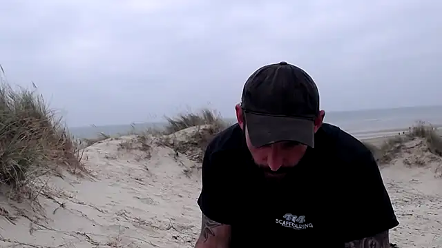 Snapshot of AnodicDemotic chatting on October 12, 2025, 9:32 am AnodicDemotic online show from October 12, 2025, 9:32 am