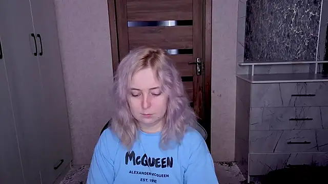 Kristy-Max online show from March 21, 2026, 6:36 am