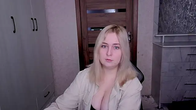 Kristy-Max online show from March 25, 2026, 8:35 am