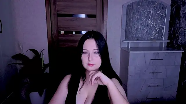 Snapshot of Kristy-Max chatting on July 15, 2026, 8:49 pm Kristy-Max online show from July 15, 2026, 8:49 pm