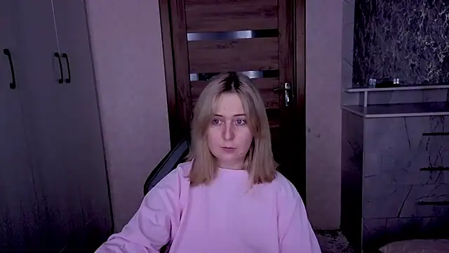 Kristy-Max online show from February 16, 2026, 11:53 am